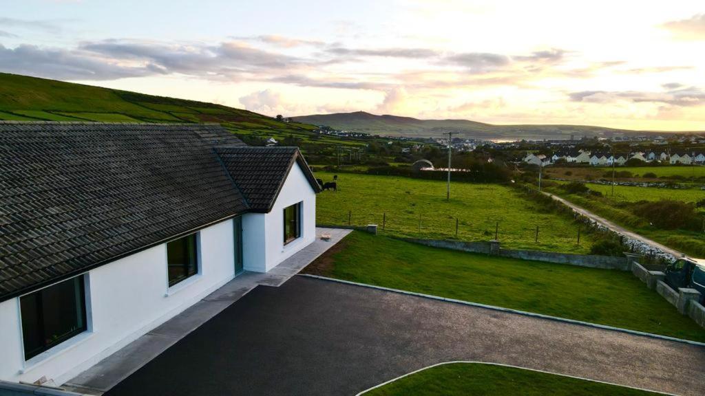 Dingle Way Snug, Luxury Apartment Esterno foto